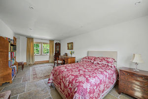 Further bedroom- click for photo gallery